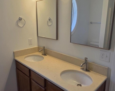 305 Savannah Ridge Road - Photo Thumbnail 24
