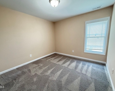 705 Keystone Park Drive - Photo Thumbnail 23