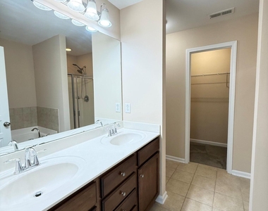 705 Keystone Park Drive - Photo Thumbnail 17
