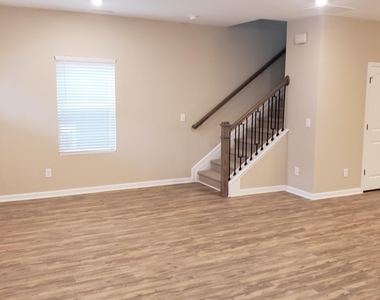 4219 Mahal Avenue - Photo Thumbnail 3