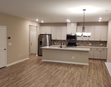 4219 Mahal Avenue - Photo Thumbnail 4