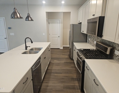 4219 Mahal Avenue - Photo Thumbnail 9