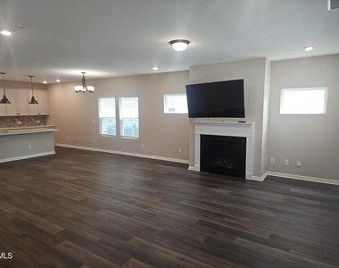 4219 Mahal Avenue - Photo Thumbnail 5