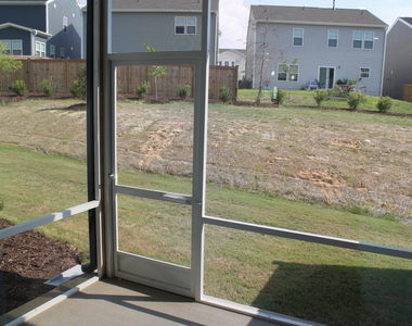 1369 Bessie Court - Photo Thumbnail 14