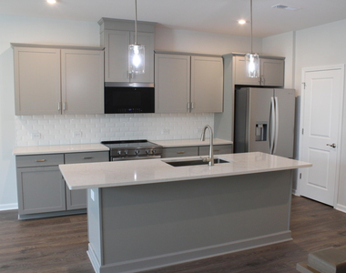 1369 Bessie Court - Photo Thumbnail 2