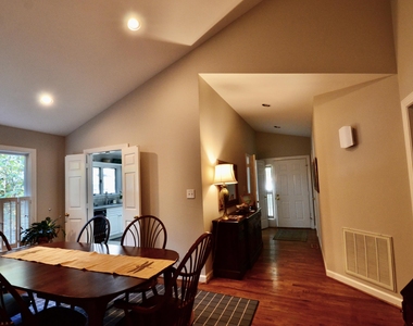531 Weathersfield - Photo Thumbnail 18