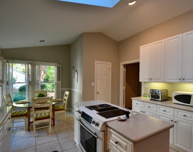 531 Weathersfield - Photo Thumbnail 4