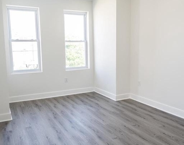 723 N 40th Street - Photo Thumbnail 9