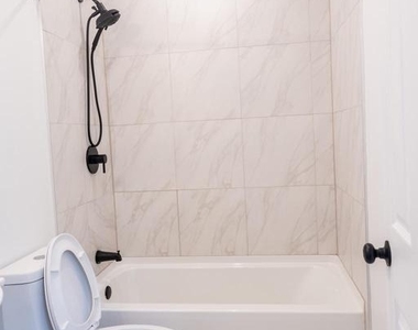 723 N 40th Street - Photo Thumbnail 7