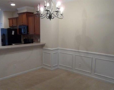 132 Linden Park Lane - Photo Thumbnail 4