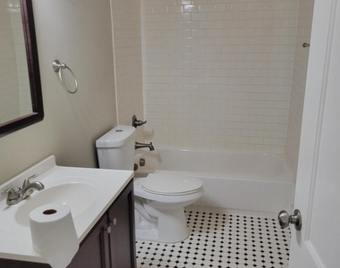 219 E South Street - Photo Thumbnail 9