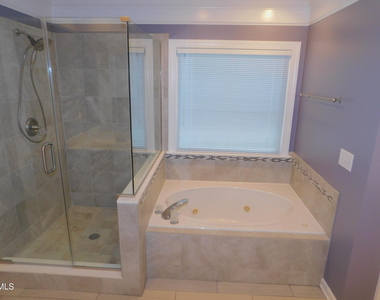 106 Southbank Drive - Photo Thumbnail 9