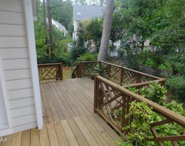 106 Southbank Drive - Photo Thumbnail 13