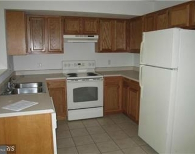 1910 Powell Road - Photo Thumbnail 2