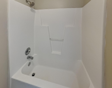 417 Westonridge Run - Photo Thumbnail 9