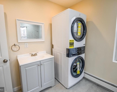 3817 Dennison Avenue - Photo Thumbnail 13
