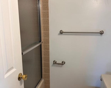8 Arthur Road - Photo Thumbnail 21