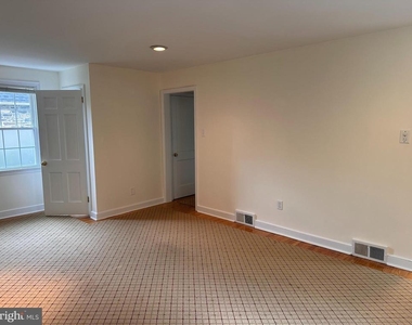 8 Arthur Road - Photo Thumbnail 4