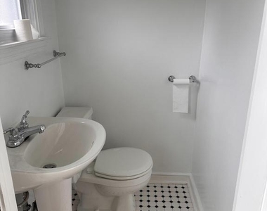 8 Arthur Road - Photo Thumbnail 10