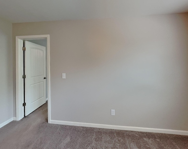 104 Yadkin Street - Photo Thumbnail 14