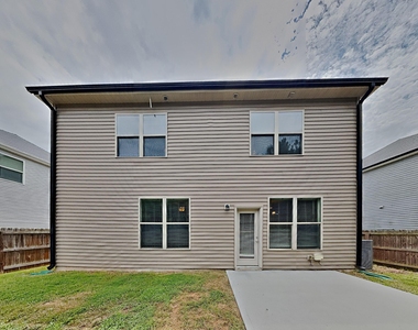 104 Yadkin Street - Photo Thumbnail 15