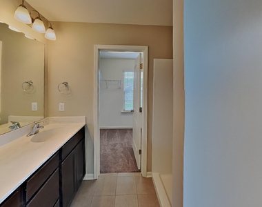 104 Yadkin Street - Photo Thumbnail 8