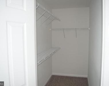 226 Bardel Drive - Photo Thumbnail 15