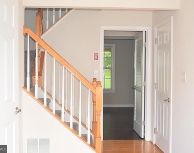 226 Bardel Drive - Photo Thumbnail 1