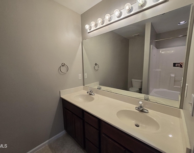 10028 Blackwell Drive - Photo Thumbnail 13