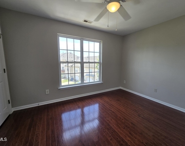 10028 Blackwell Drive - Photo Thumbnail 17