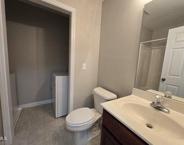 10028 Blackwell Drive - Photo Thumbnail 3