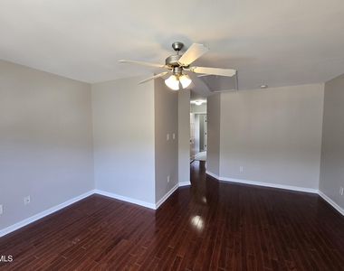 10028 Blackwell Drive - Photo Thumbnail 12