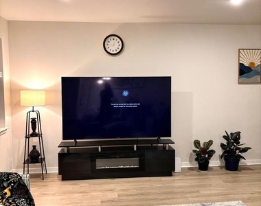 111 Four Leaf Dr - Photo Thumbnail 9