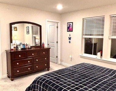 111 Four Leaf Dr - Photo Thumbnail 22