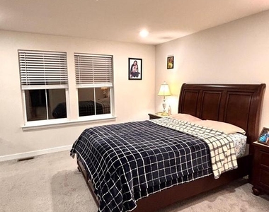 111 Four Leaf Dr - Photo Thumbnail 19