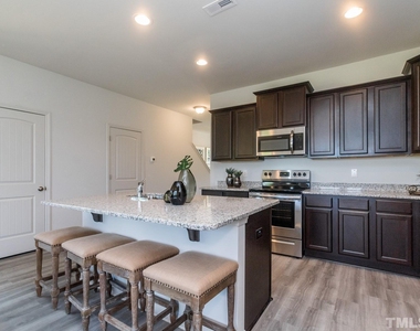 3256 Tracer Drive - Photo Thumbnail 5