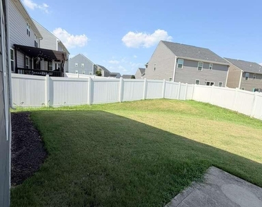 126 Misty Pike Drive - Photo Thumbnail 26