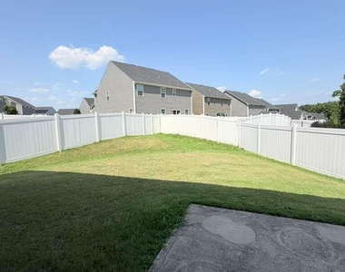 126 Misty Pike Drive - Photo Thumbnail 27