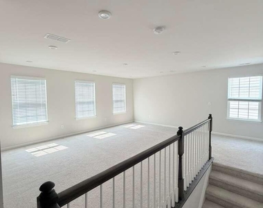 126 Misty Pike Drive - Photo Thumbnail 11