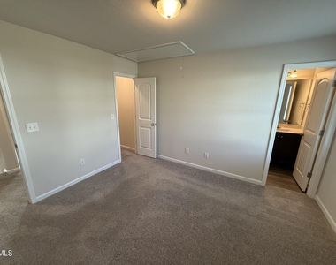 2091 Wiggins Village Drive - Photo Thumbnail 6