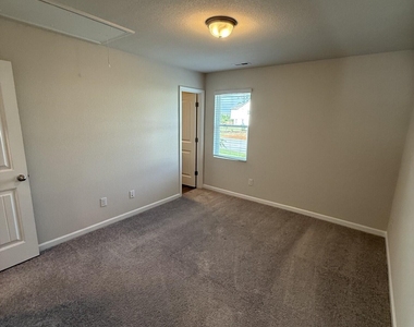2091 Wiggins Village Drive - Photo Thumbnail 11