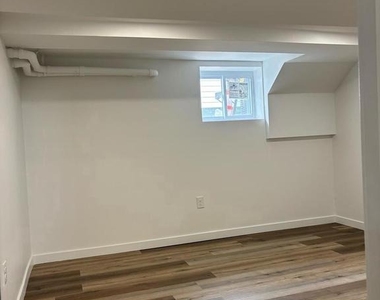 1019 S Broadway - Photo Thumbnail 21