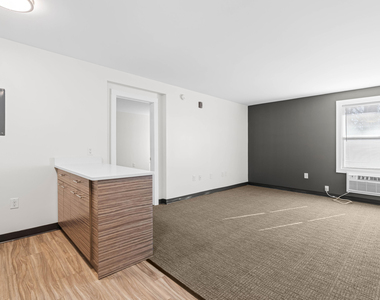 5104 Hollyridge Drive - Photo Thumbnail 16