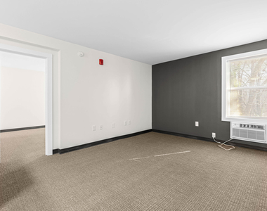 5104 Hollyridge Drive - Photo Thumbnail 3