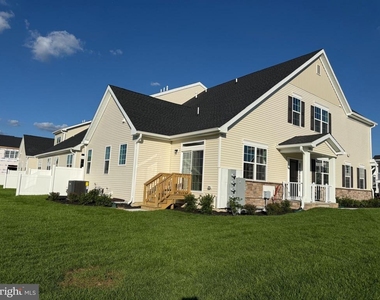 1404 Justin Drive - Photo Thumbnail 13