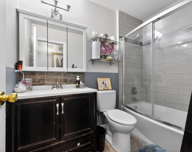 14 Halo Avenue - Photo Thumbnail 15