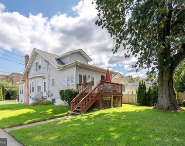 674 Johnson - Photo Thumbnail 12