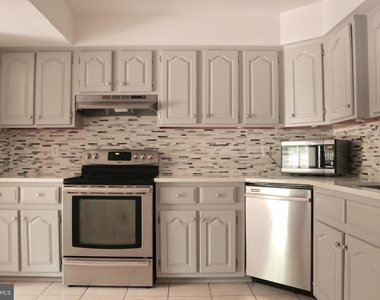 102 Hazelwood Lane - Photo Thumbnail 8