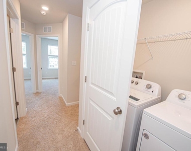 130 Willowtree Lane - Photo Thumbnail 58