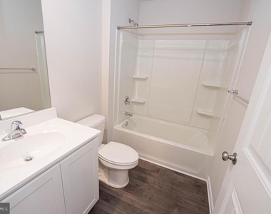 130 Willowtree Lane - Photo Thumbnail 69
